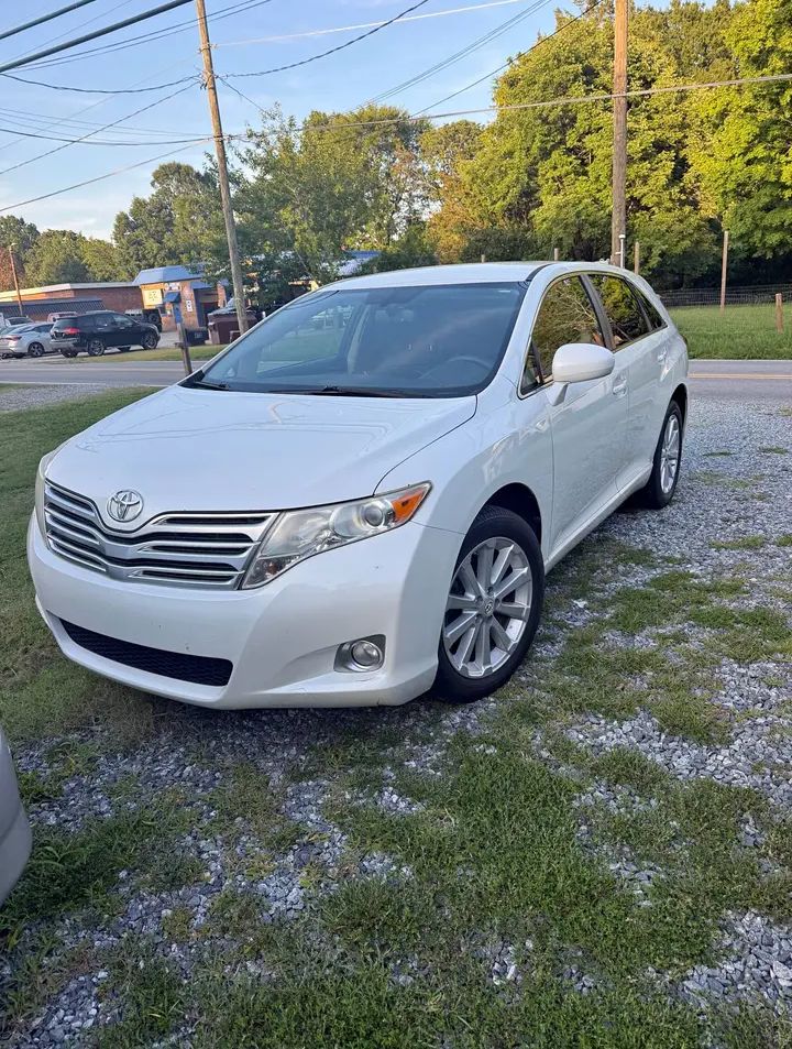 2010 Toyota Venza LE Sport utility 4D